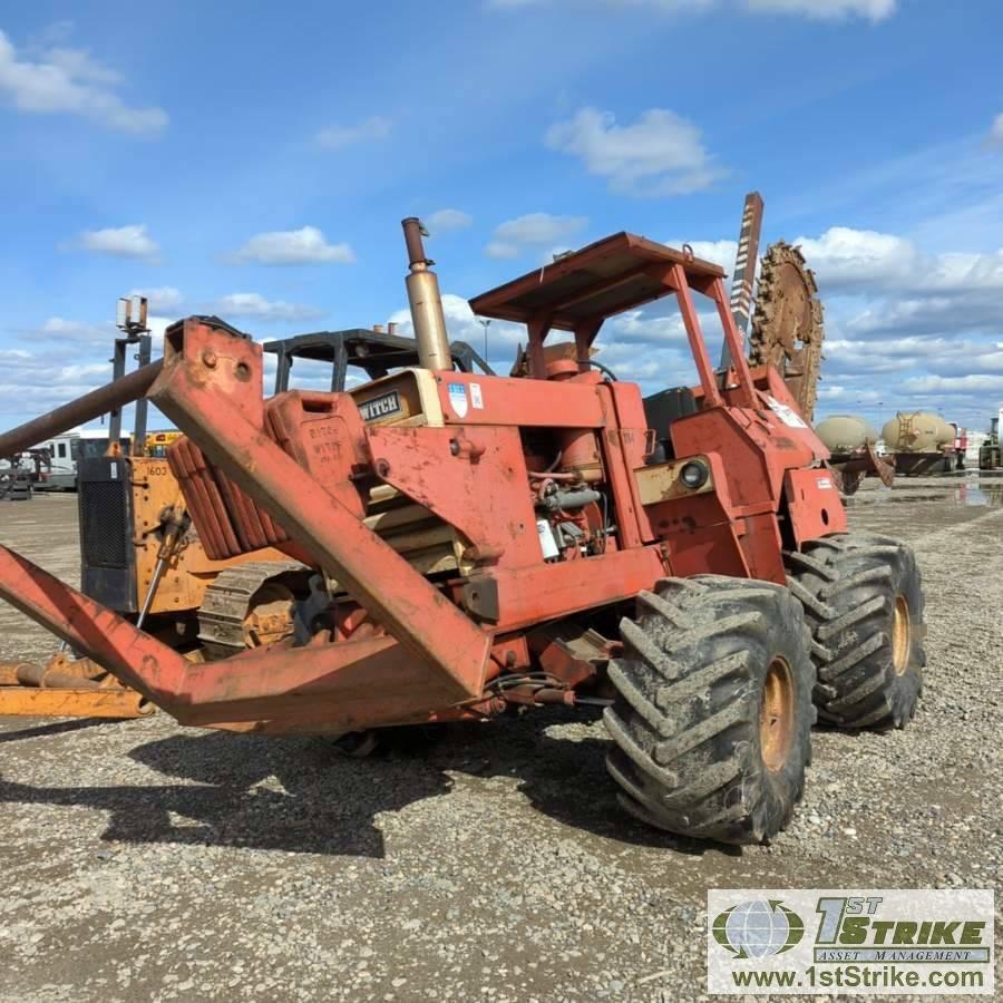 WHEELED TRENCHER, DITCH WITCH R100A, AWD, REAR CHAIN TRENCHER, FRONT SPOOL CARRIER