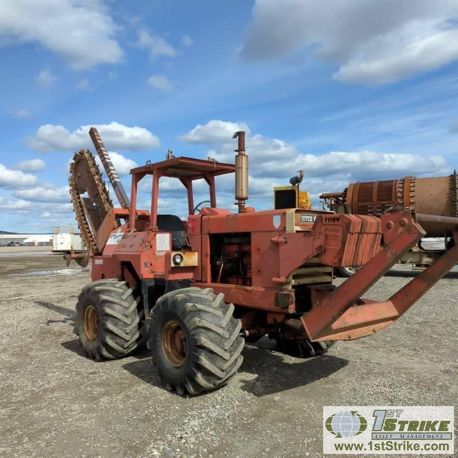 WHEELED TRENCHER, DITCH WITCH R100A, AWD, REAR CHAIN TRENCHER, FRONT SPOOL CARRIER