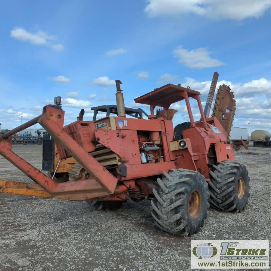 WHEELED TRENCHER, DITCH WITCH R100A, AWD, REAR CHAIN TRENCHER, FRONT SPOOL CARRIER