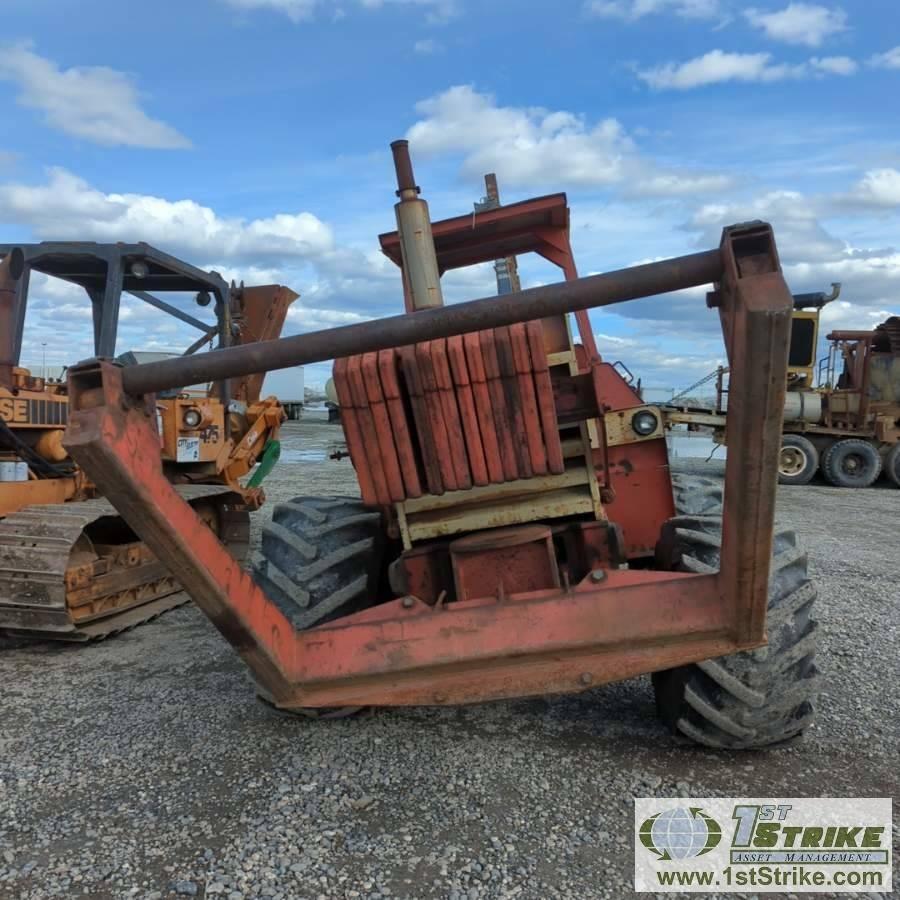 WHEELED TRENCHER, DITCH WITCH R100A, AWD, REAR CHAIN TRENCHER, FRONT SPOOL CARRIER