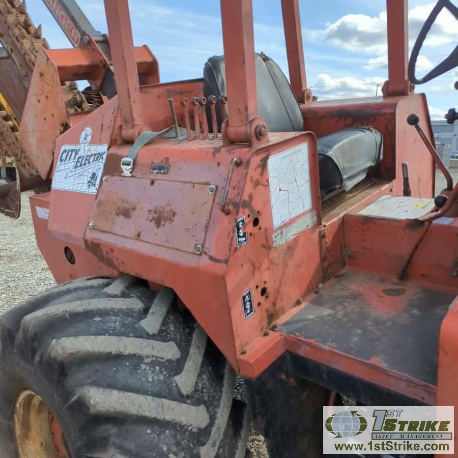 WHEELED TRENCHER, DITCH WITCH R100A, AWD, REAR CHAIN TRENCHER, FRONT SPOOL CARRIER