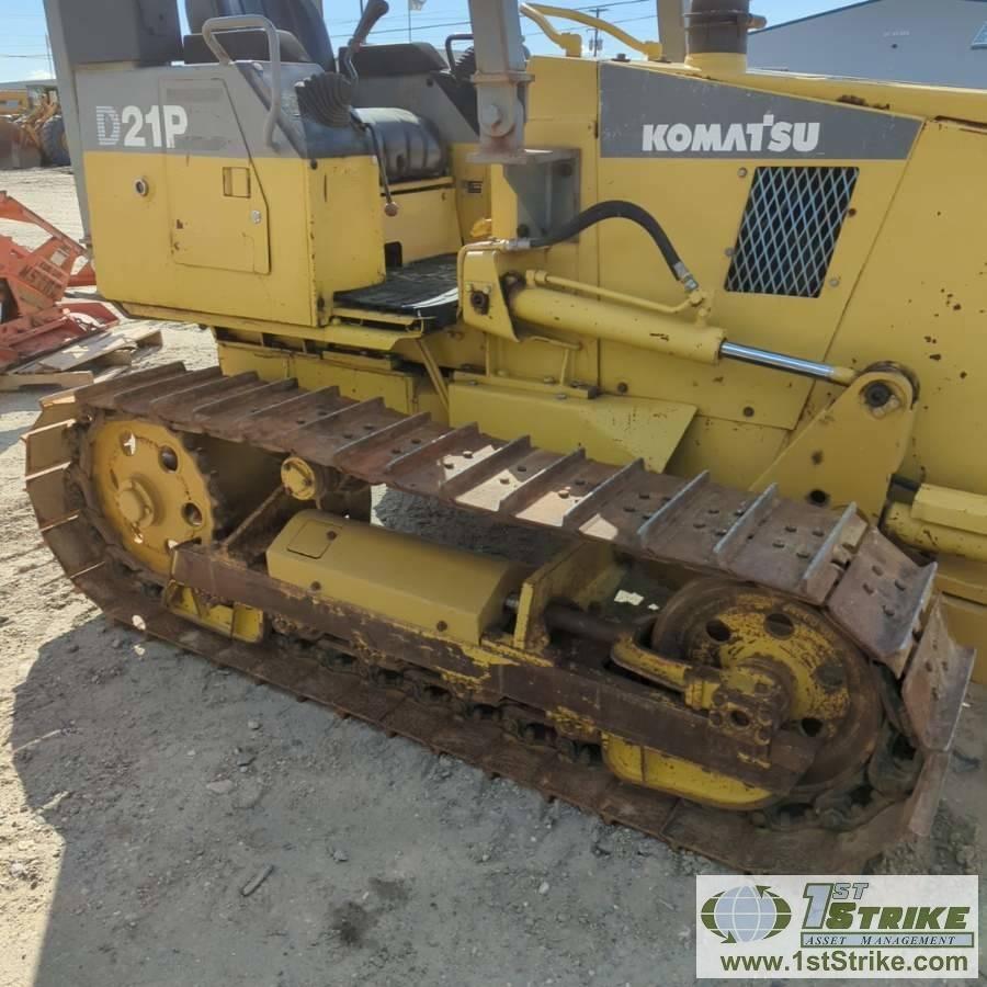 DOZER, KOMATSU D21P-7, OROPS, 8FT 6-WAY BLADE, 4 CYLINDER DIESEL ENGINE