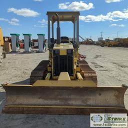 DOZER, KOMATSU D21P-7, OROPS, 8FT 6-WAY BLADE, 4 CYLINDER DIESEL ENGINE