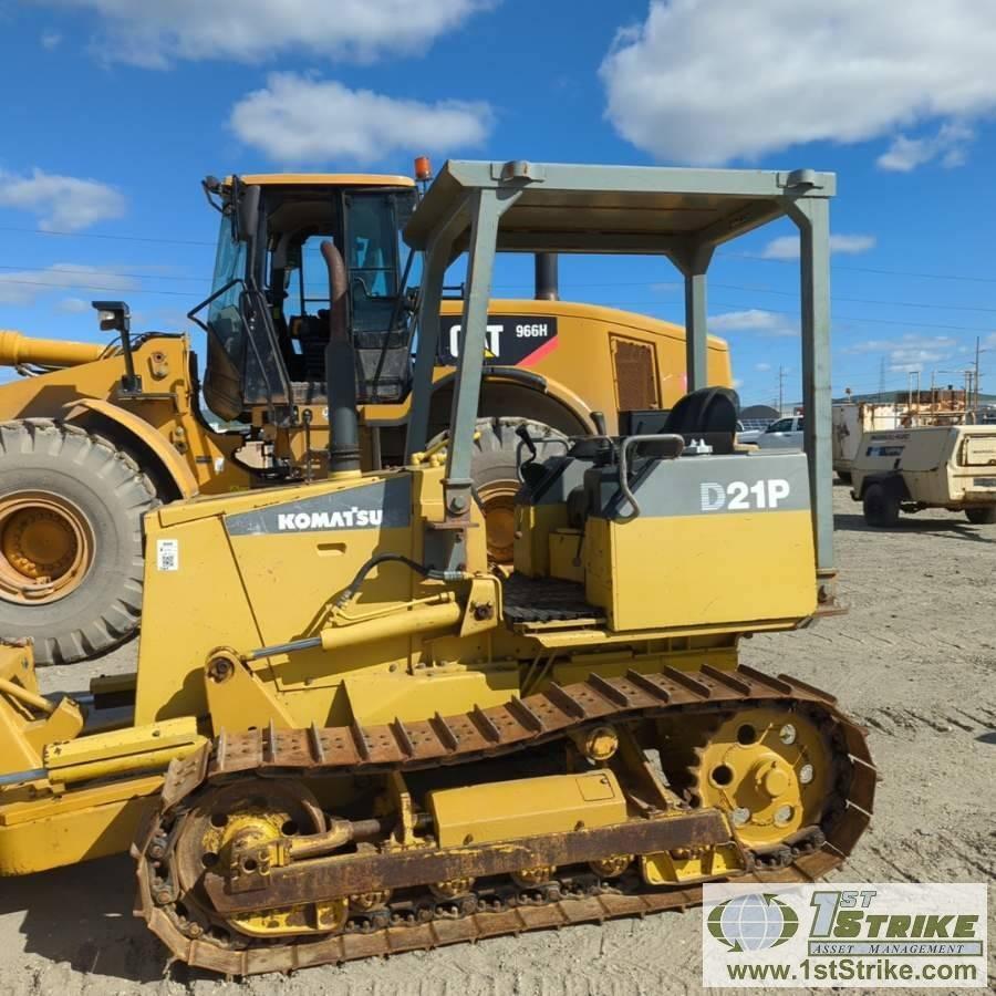 DOZER, KOMATSU D21P-7, OROPS, 8FT 6-WAY BLADE, 4 CYLINDER DIESEL ENGINE
