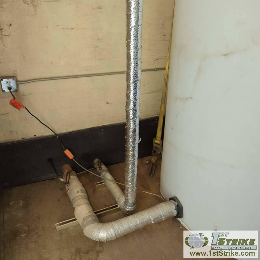 BATHROOM UNIT, 1996 UTILITY SEMI TRAILER TYPE VS3R, TRIPLE AXLE, 53FT, WITH MEN'S AND WOMEN'S ROOMS,