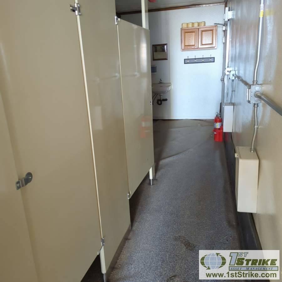 BATHROOM UNIT, 1996 UTILITY SEMI TRAILER TYPE VS3R, TRIPLE AXLE, 53FT, WITH MEN'S AND WOMEN'S ROOMS,