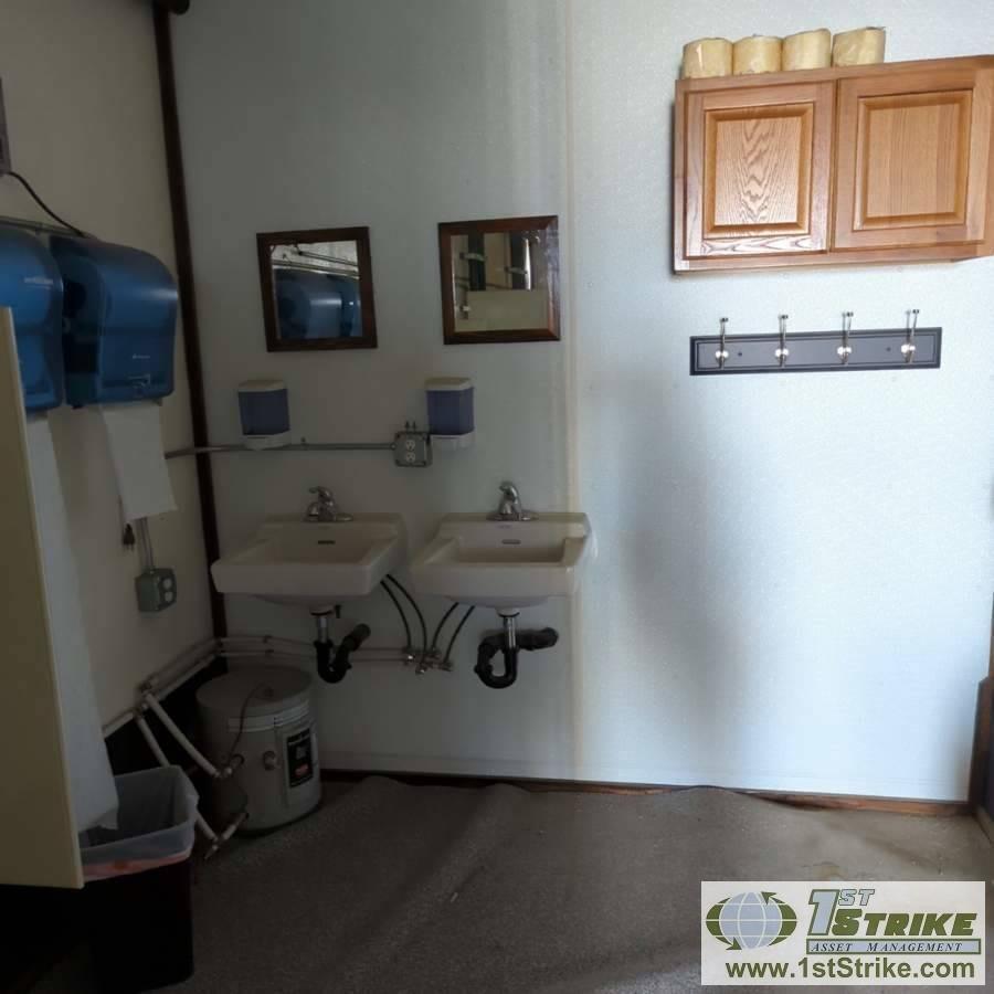 BATHROOM UNIT, 1996 UTILITY SEMI TRAILER TYPE VS3R, TRIPLE AXLE, 53FT, WITH MEN'S AND WOMEN'S ROOMS,