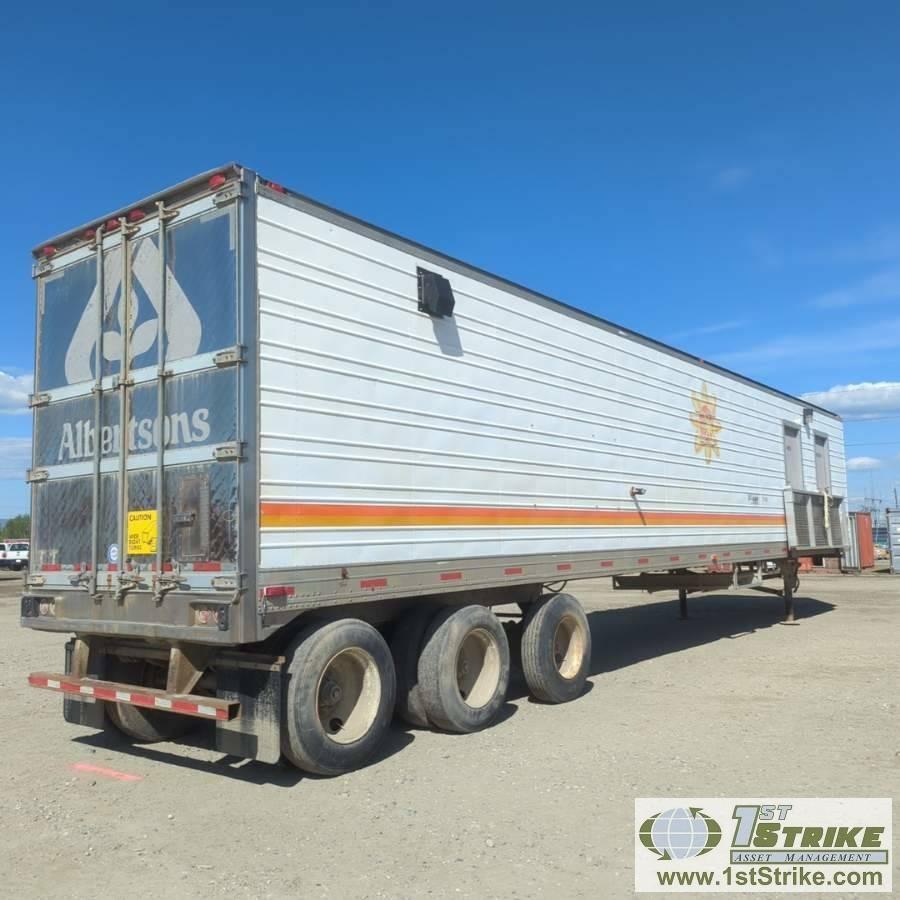BATHROOM UNIT, 1996 UTILITY SEMI TRAILER TYPE VS3R, TRIPLE AXLE, 53FT, WITH MEN'S AND WOMEN'S ROOMS,
