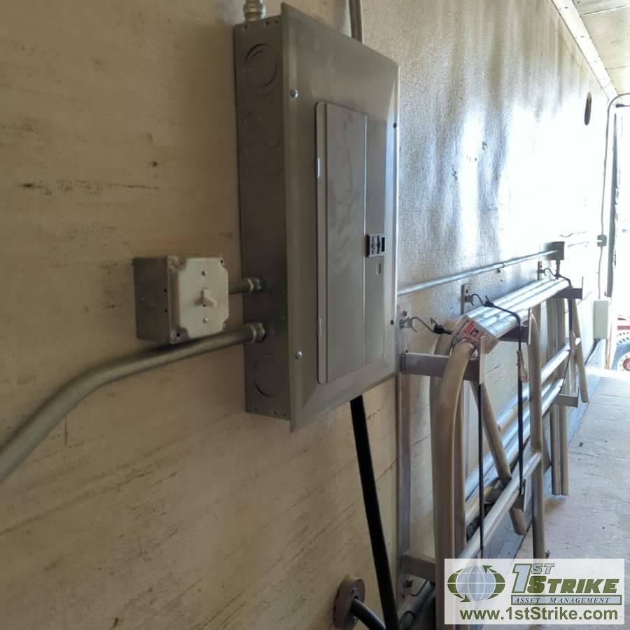 BATHROOM UNIT, 1996 UTILITY SEMI TRAILER TYPE VS3R, TRIPLE AXLE, 53FT, WITH MEN'S AND WOMEN'S ROOMS,