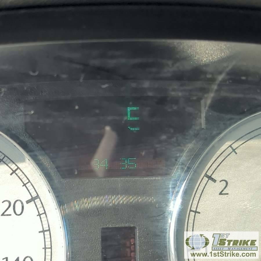 2006 CHRYSLER 300, 5.7L HEMI, RWD, 4-DOOR. UNKNOWN MECHANICAL PROBLEMS, ELECTRICAL ISSUES.