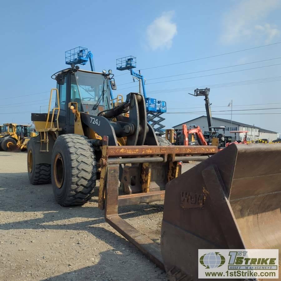 LOADER, 2007 JOHN DEERE 724J, EROPS,  QUICK ATTACH, W/8FT FORKS, 9FT GP BUCKET
