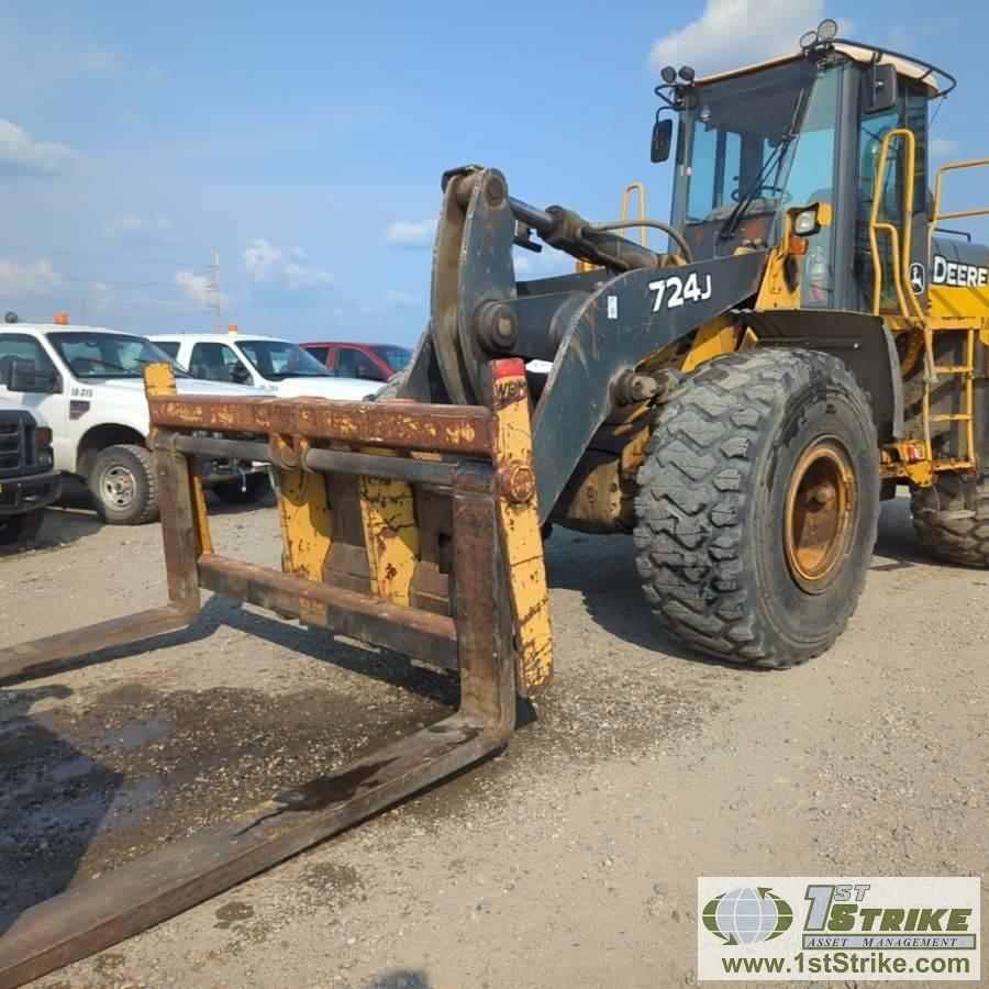 LOADER, 2007 JOHN DEERE 724J, EROPS,  QUICK ATTACH, W/8FT FORKS, 9FT GP BUCKET