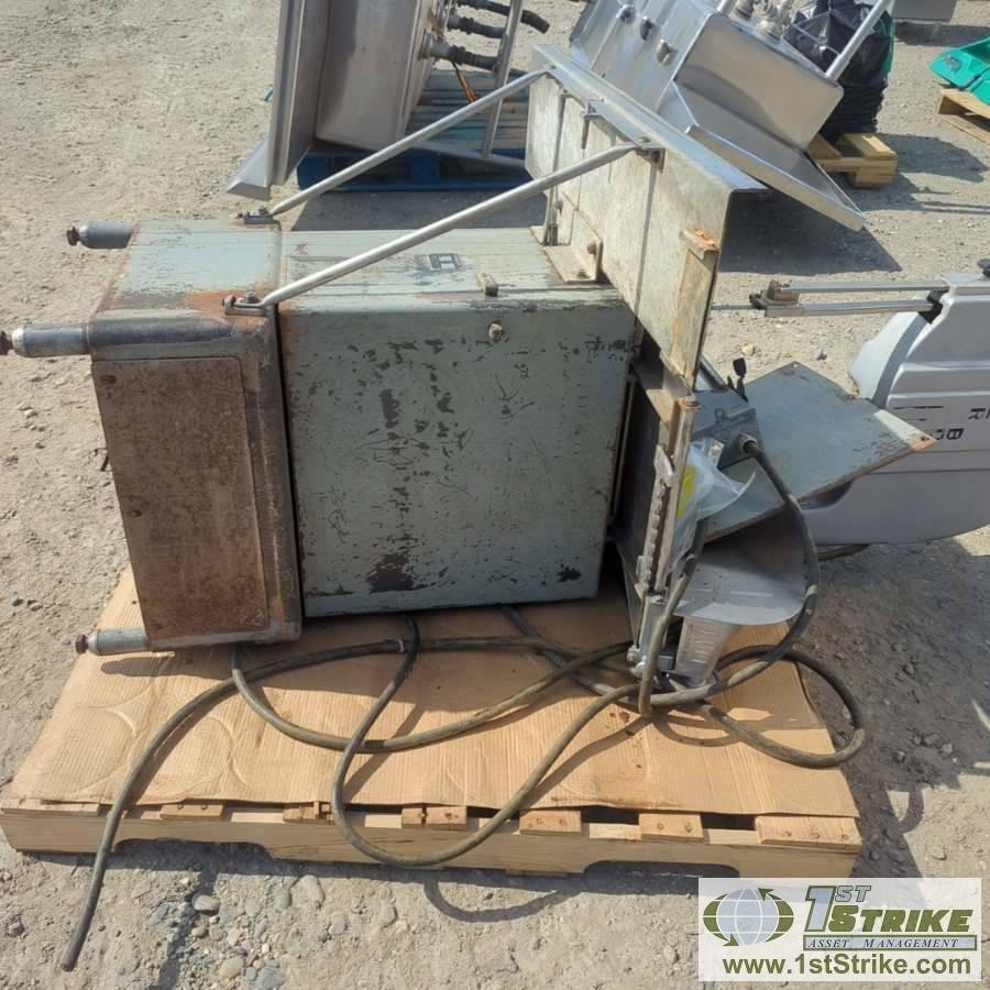 MEAT PROCESSING BANDSAW, BUTCHER BOY B16, 208V, 3 PHASE