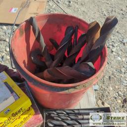 1 PALLET. MISC TOOLS, INCLUDING: MILLING MACHINE BITS, FUEL PUMP, HOLE SAW, CHAIN SAW