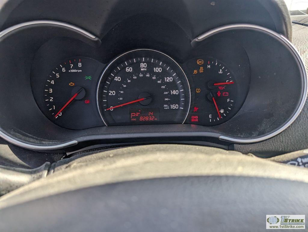 2015 KIA SORENTO GDI, 2.4L GAS, FWD