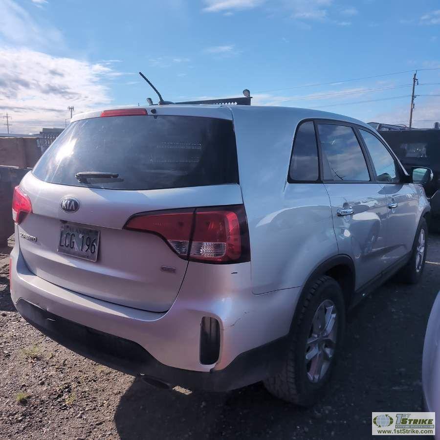 2015 KIA SORENTO GDI, 2.4L GAS, FWD