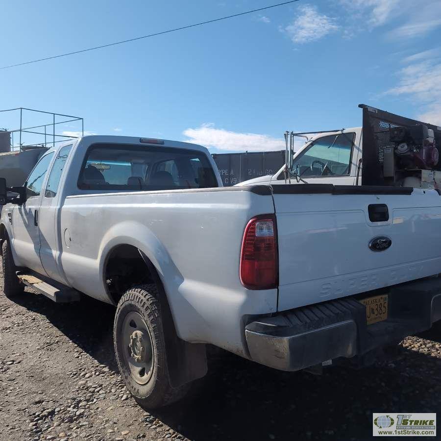 2009 FORD F-350 SUPERDUTY XL, 6.8L TRITON, 4X4, EXTENDED CAB, LONG BED