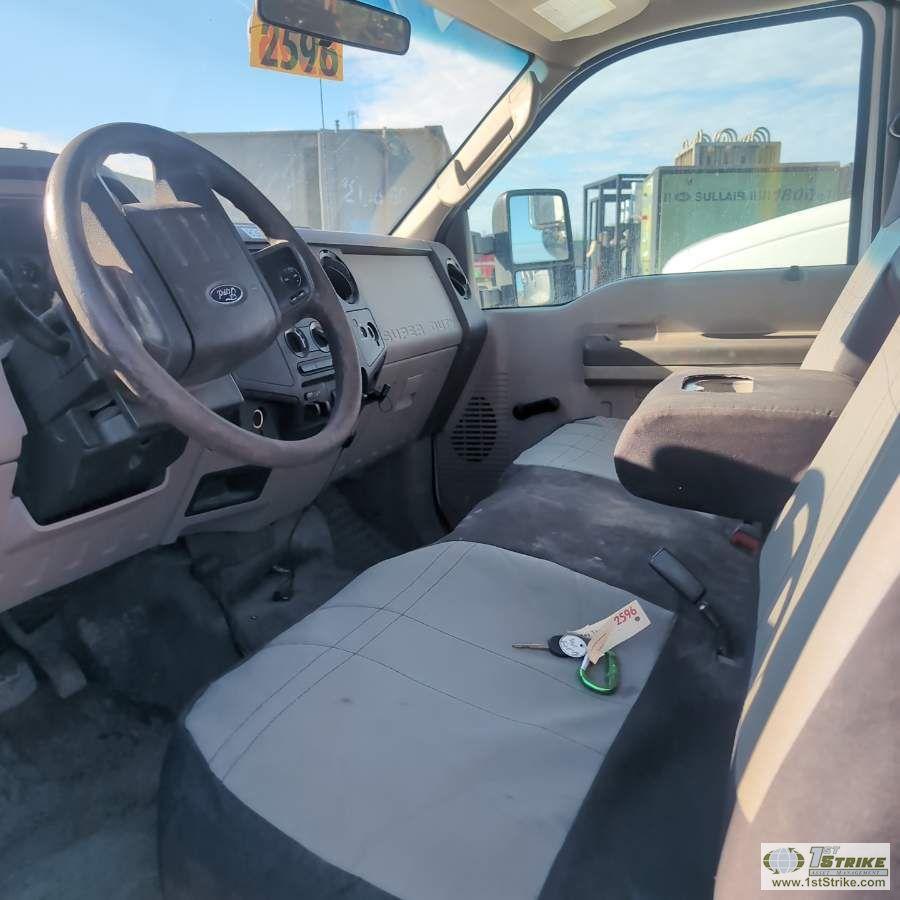 2009 FORD F-350 SUPERDUTY XL, 6.8L TRITON, 4X4, EXTENDED CAB, LONG BED