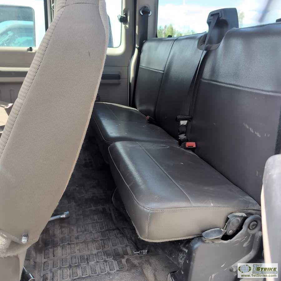 2009 FORD F-350 SUPERDUTY XL, 6.8L TRITON, 4X4, EXTENDED CAB, LONG BED