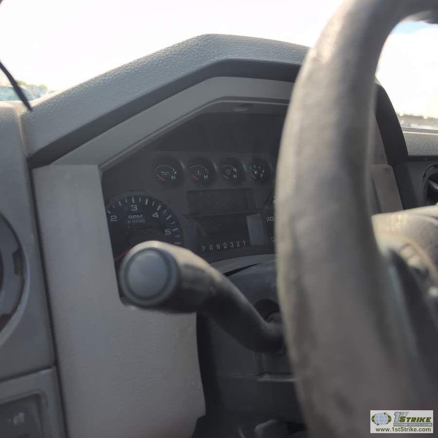 2009 FORD F-350 SUPERDUTY XL, 6.8L TRITON, 4X4, EXTENDED CAB, LONG BED