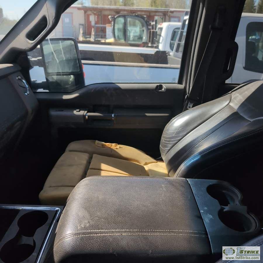 2014 FORD F-350 SUPERDUTY LARIAT, 6.7L POWERSTROKE, 4X4, CREW CAB, LONG BED. UNKNOWN MECHANICAL PROB
