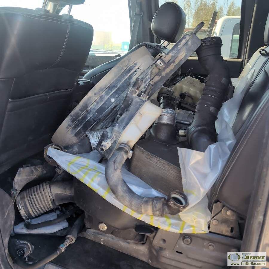2014 FORD F-350 SUPERDUTY LARIAT, 6.7L POWERSTROKE, 4X4, CREW CAB, LONG BED. UNKNOWN MECHANICAL PROB
