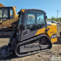 SKIDSTEER, 2014 VOLVO MCT85C T4, EROPS, TRACKED, SINGLE BOOM, SIDE ENTRANCE, HYDRAULIC ACTUATED ATTA