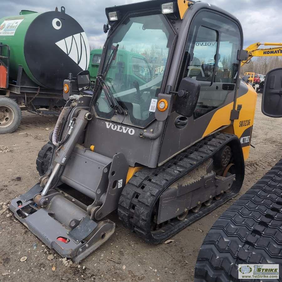 SKIDSTEER, 2014 VOLVO MCT85C T4, EROPS, TRACKED, SINGLE BOOM, SIDE ENTRANCE, HYDRAULIC ACTUATED ATTA