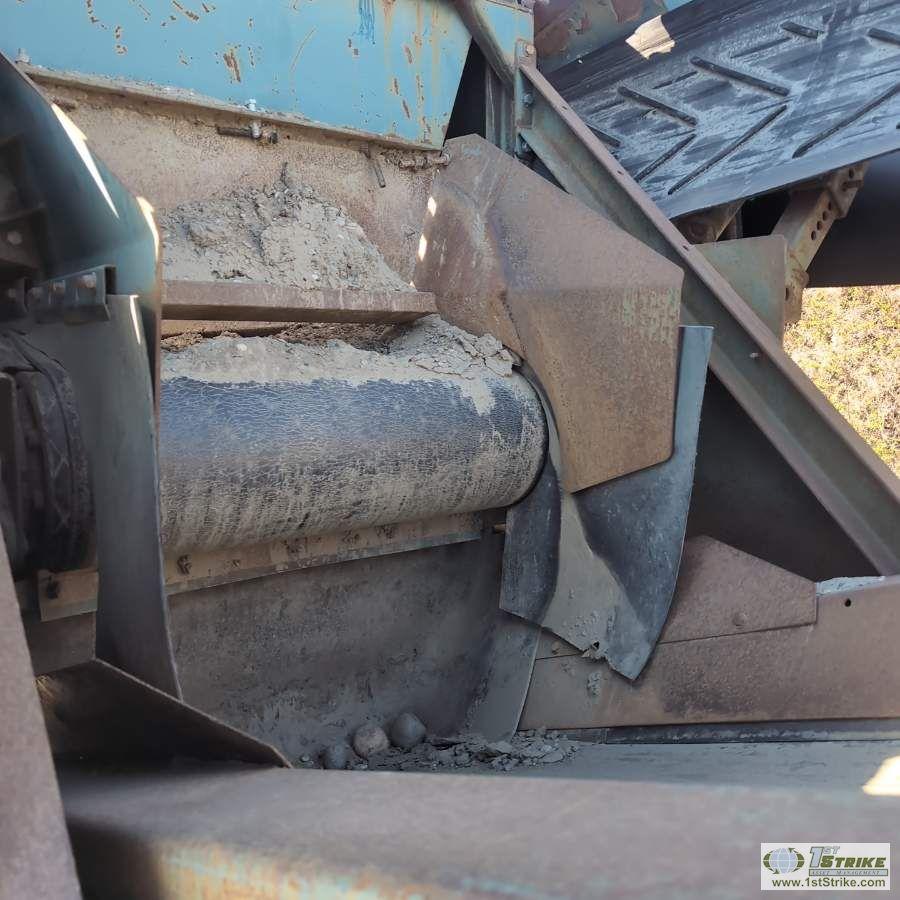 SCREEN PLANT, CHIEFTAIN POWERSCREEN 1400, 4 CYLINDER DIESEL ENGINE, TANDEM AXLE TRAILER MOUNTED. UNK