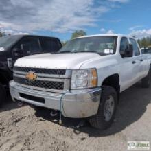 2013 CHEVROLET SILVERADO 2500HD, 6.6L DURAMAX, 4X4, CREW CAB, LONG BED. UNKOWN MECHANICAL PROBLEMS.