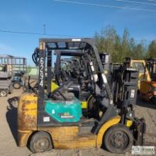 FORKLIFT, KOMATSU MODEL F025ST-14Y, OROPS, 4650LB CAPACITY, WITH AVERY WEIGHT-TRONIX SCALE SYSTEM. U