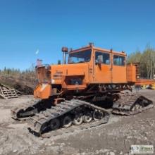 TRACKED VEHICLE, 1983 TUCKER SNO-CAT, DETROIT DIESEL ENGINE, AUTOMATIC TRANSMISSION, 4X4, CREW CAB,