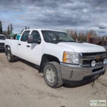 2013 CHEVROLET SILVERADO 2500HD, 6.6L DURAMAX, 4X4, CREW CAB, LONG BED. UNKOWN MECHANICAL PROBLEMS S