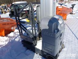 2011 JLG 20MVL SCISSOR LIFT SN0130016413 electric powered, equipped with 20ft. Platform height, 91 h