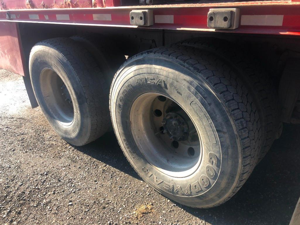 1999 PETERBILT 357 FUEL/LUBE TRUCK VN:503252 powered by Cummins ISM diesel engine, equipped with Roa
