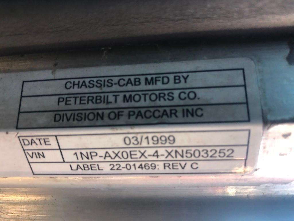 1999 PETERBILT 357 FUEL/LUBE TRUCK VN:503252 powered by Cummins ISM diesel engine, equipped with Roa
