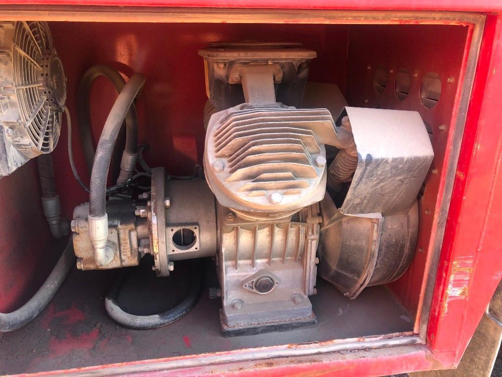 1999 PETERBILT 357 FUEL/LUBE TRUCK VN:503252 powered by Cummins ISM diesel engine, equipped with Roa