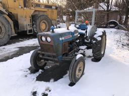 FORD 2000 UTILITY TRACTOR SN:C232357 powered by gas engine, equipped with ROPS, 3pt hitch, PTO, rear