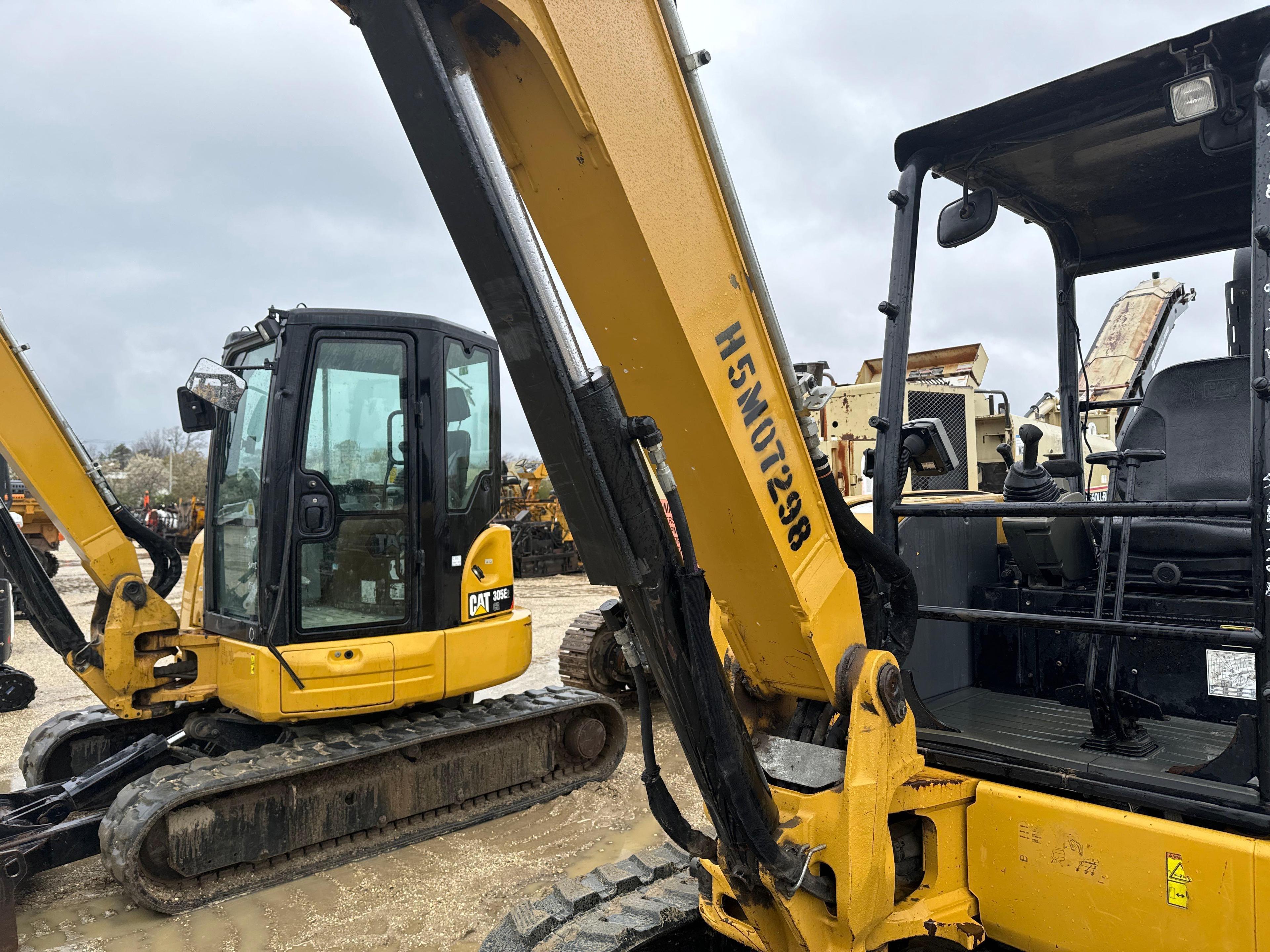 2018 CAT 305E2CR HYDRAULIC EXCAVATOR SN:H5M07298 powered by Cat diesel engine, equipped with Cab,