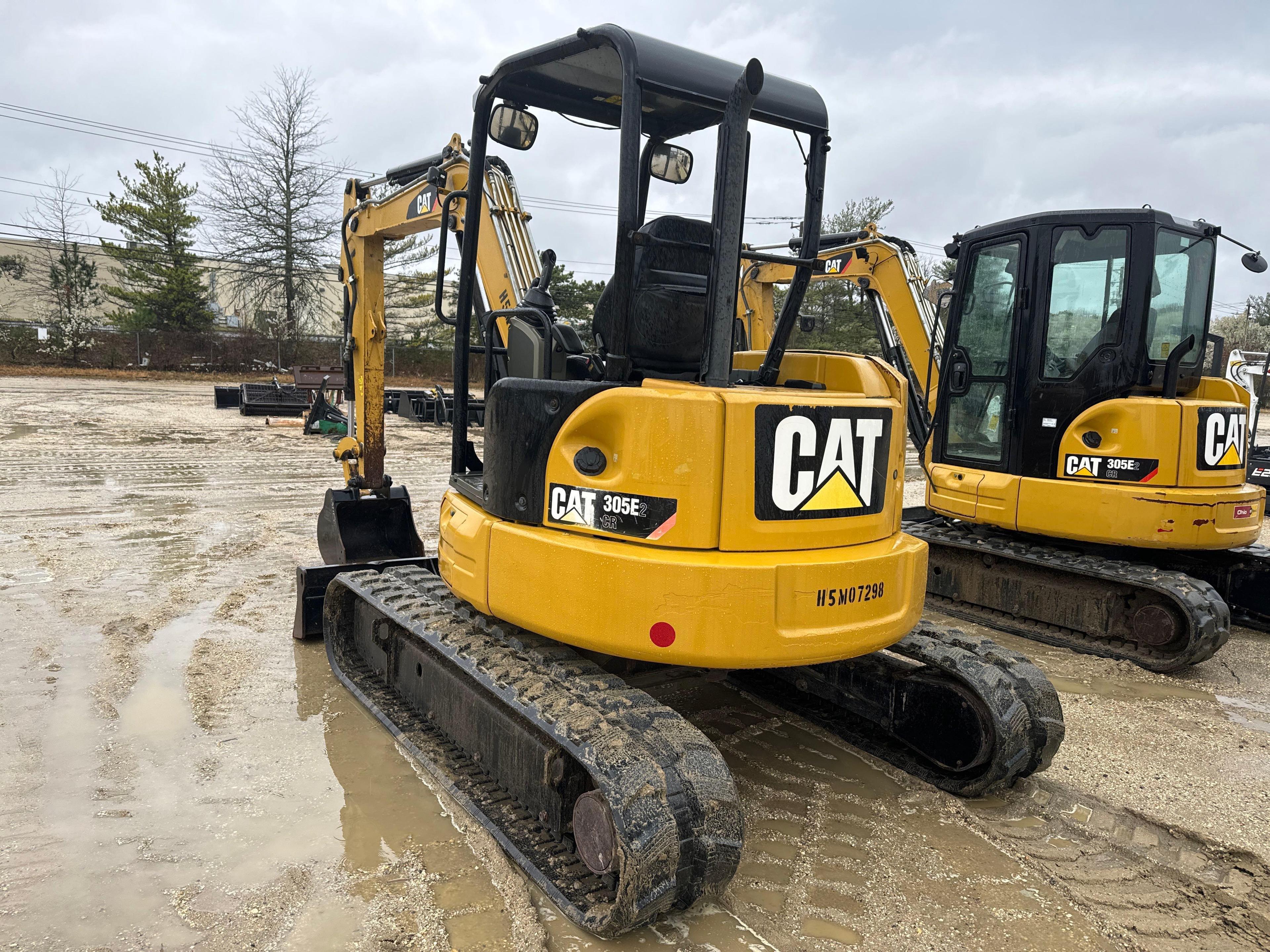 2018 CAT 305E2CR HYDRAULIC EXCAVATOR SN:H5M07298 powered by Cat diesel engine, equipped with Cab,