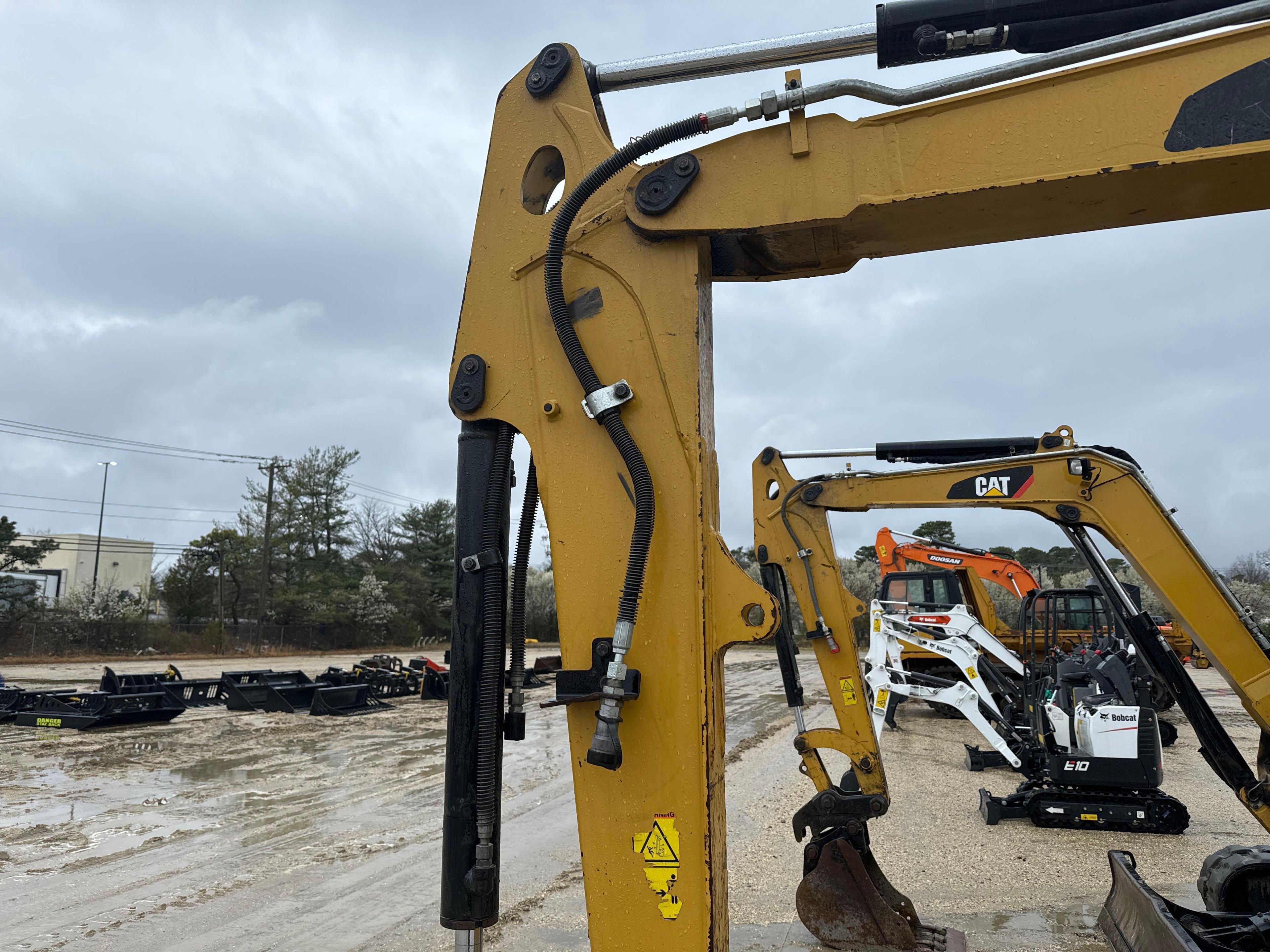 2018 CAT 305E2CR HYDRAULIC EXCAVATOR SN:H5M07298 powered by Cat diesel engine, equipped with Cab,