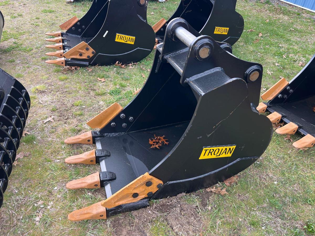 NEW TROJAN 30IN. DIGGING BUCKET EXCAVATOR BUCKET 65mm pins fits to: Cat 311/312/313/314 Kobelco 140,