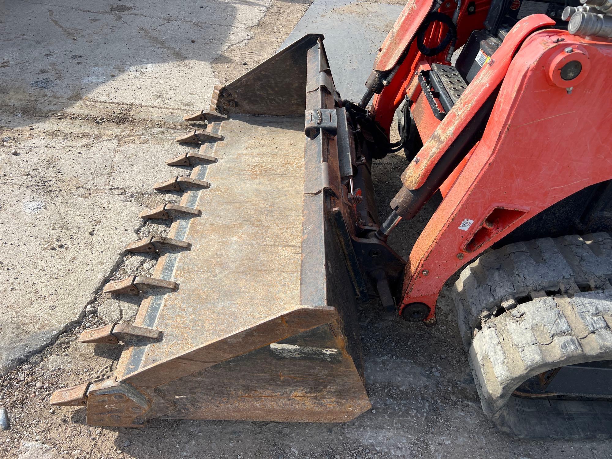 2020 KUBOTA SVL95-2SHFC RUBBER TRACKED SKID STEER SN:JKUC0953P01S34551 powered by Kubota diesel