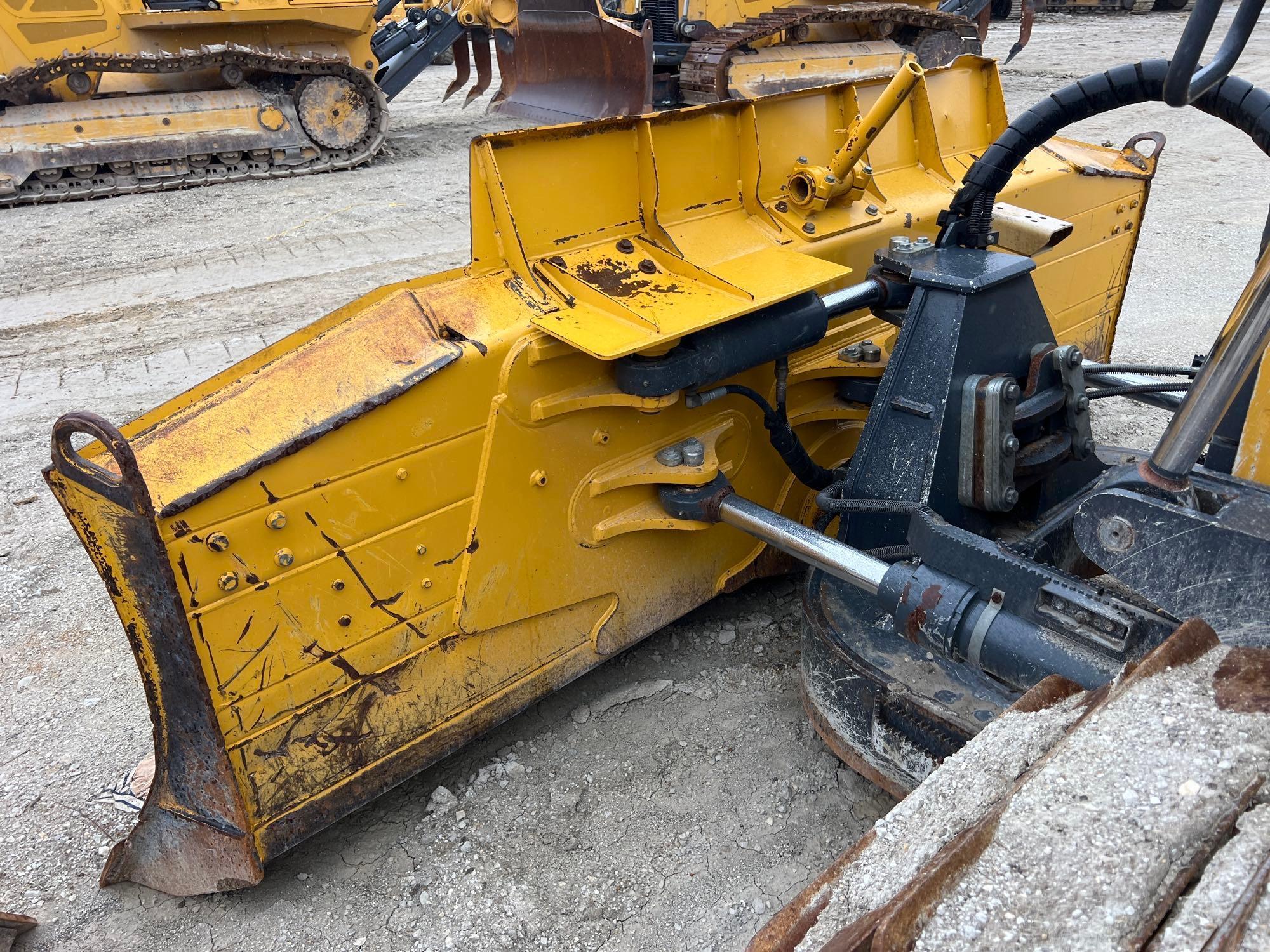 2020 JOHN DEERE 850L WLT CRAWLER TRACTOR SN:1T0850LXCLF369912 powered by John Deere 6090 diesel