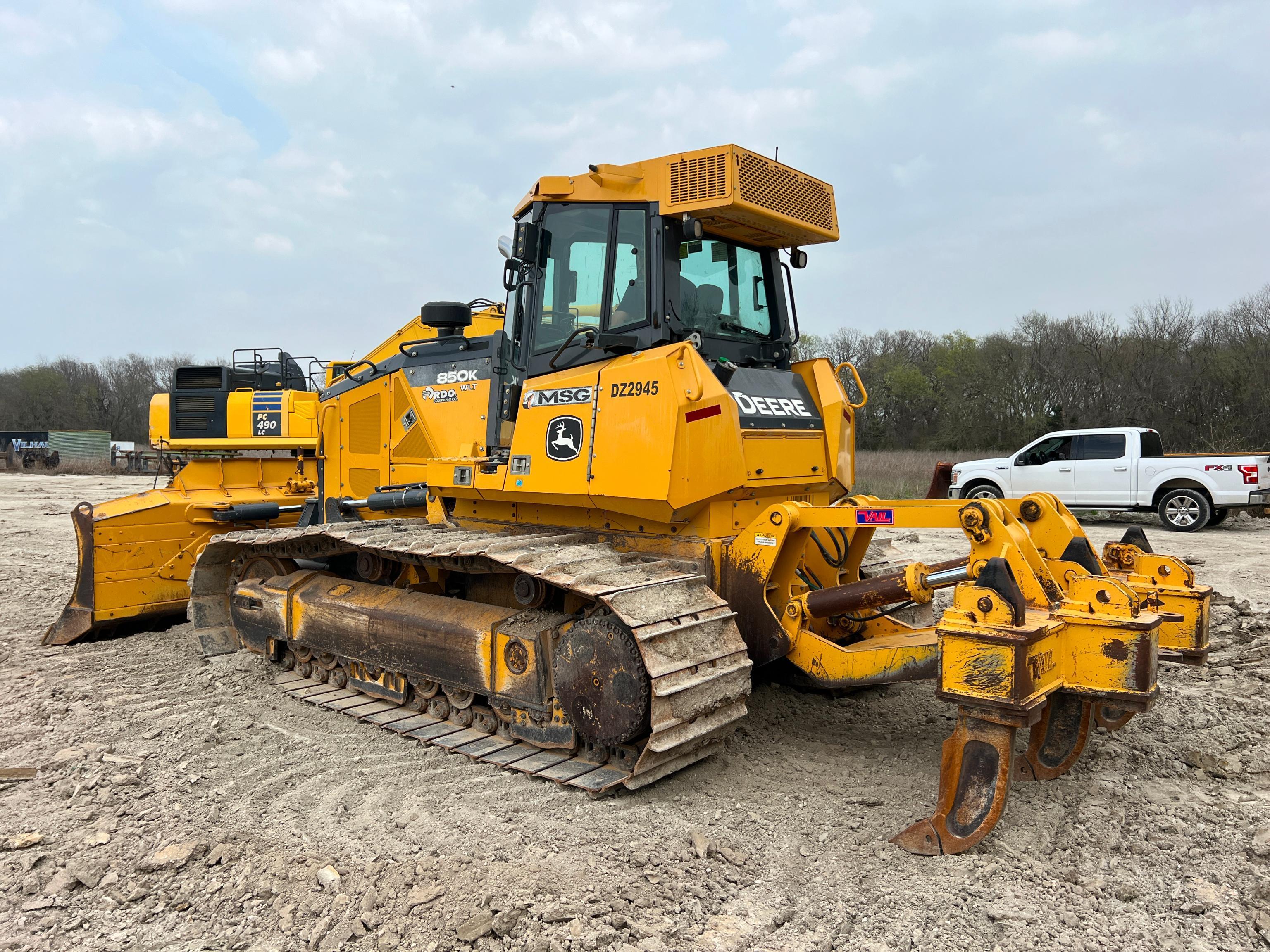 2018 JOHN DEERE 850K WLT CRAWLER TRACTOR SN:1T0850KXHJF332945 powered by John Deere diesel engine,