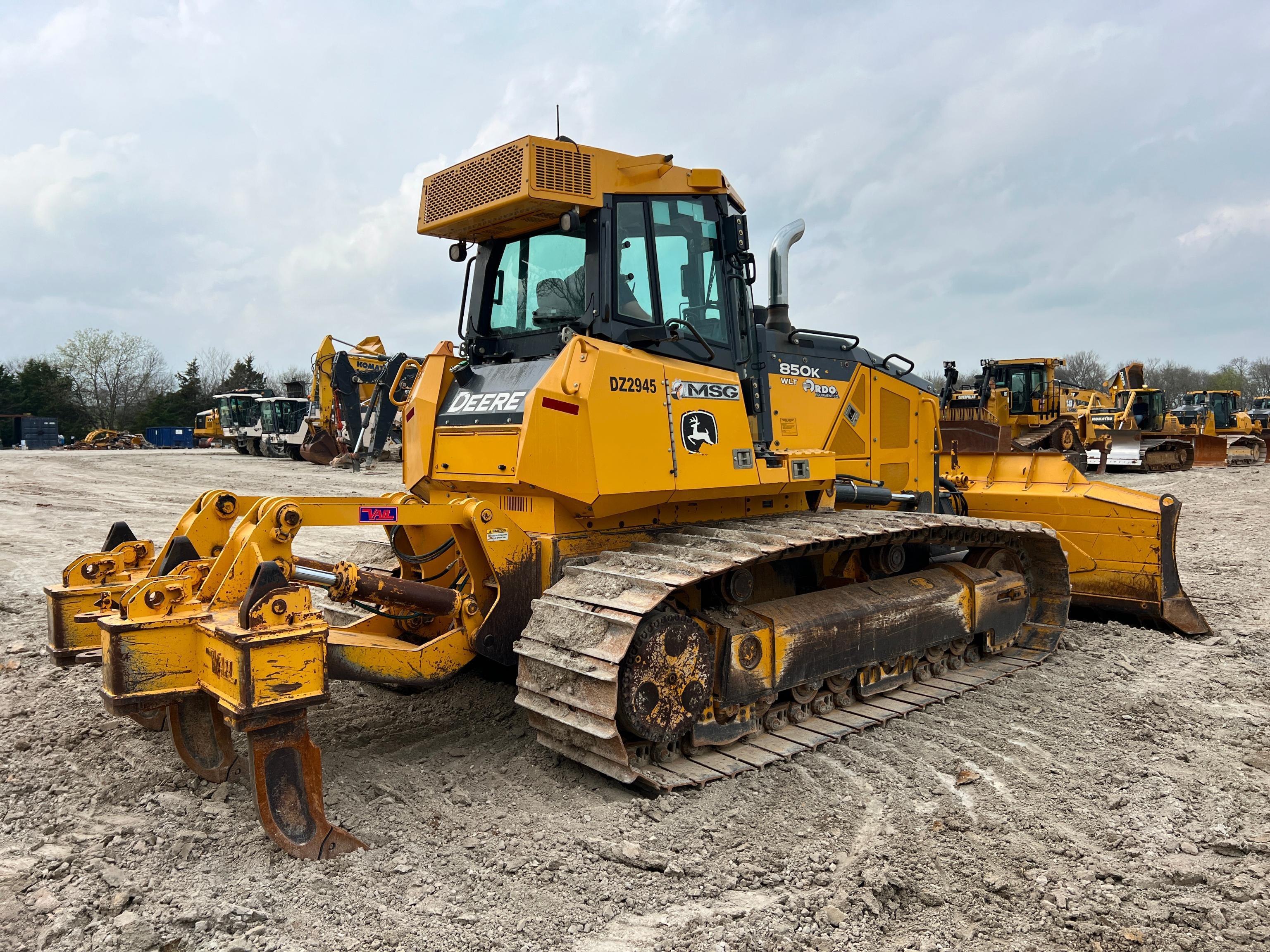 2018 JOHN DEERE 850K WLT CRAWLER TRACTOR SN:1T0850KXHJF332945 powered by John Deere diesel engine,