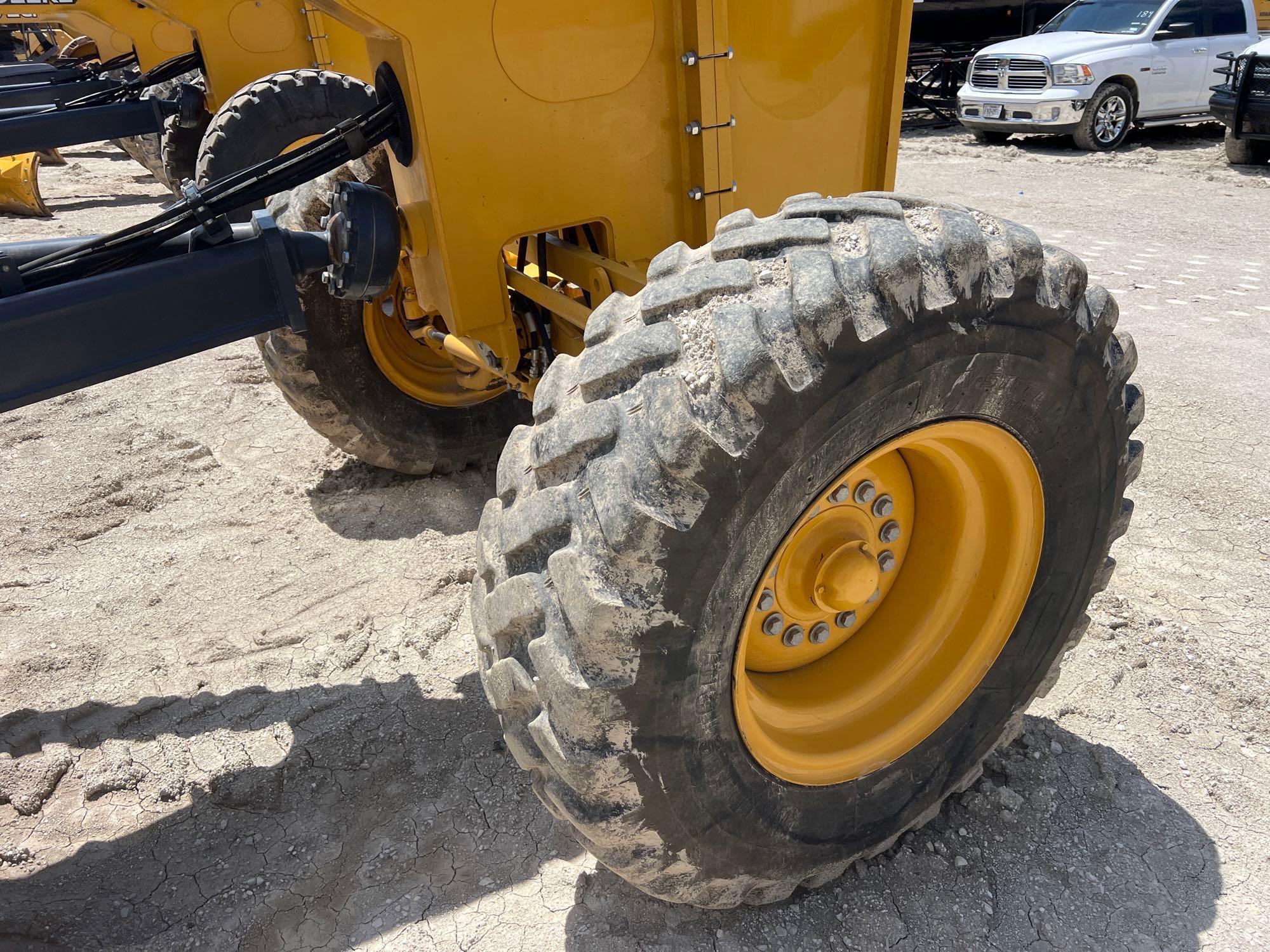 2021 JOHN DEERE 770G MOTOR GRADER SN:LMF711261 powered by John Deere diesel engine, equipped with