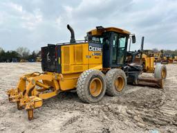 2011 JOHN DEERE 772GP MOTOR GRADER SN:1DW772GPCCE644124 powered by John Deere 9.0L diesel engine,