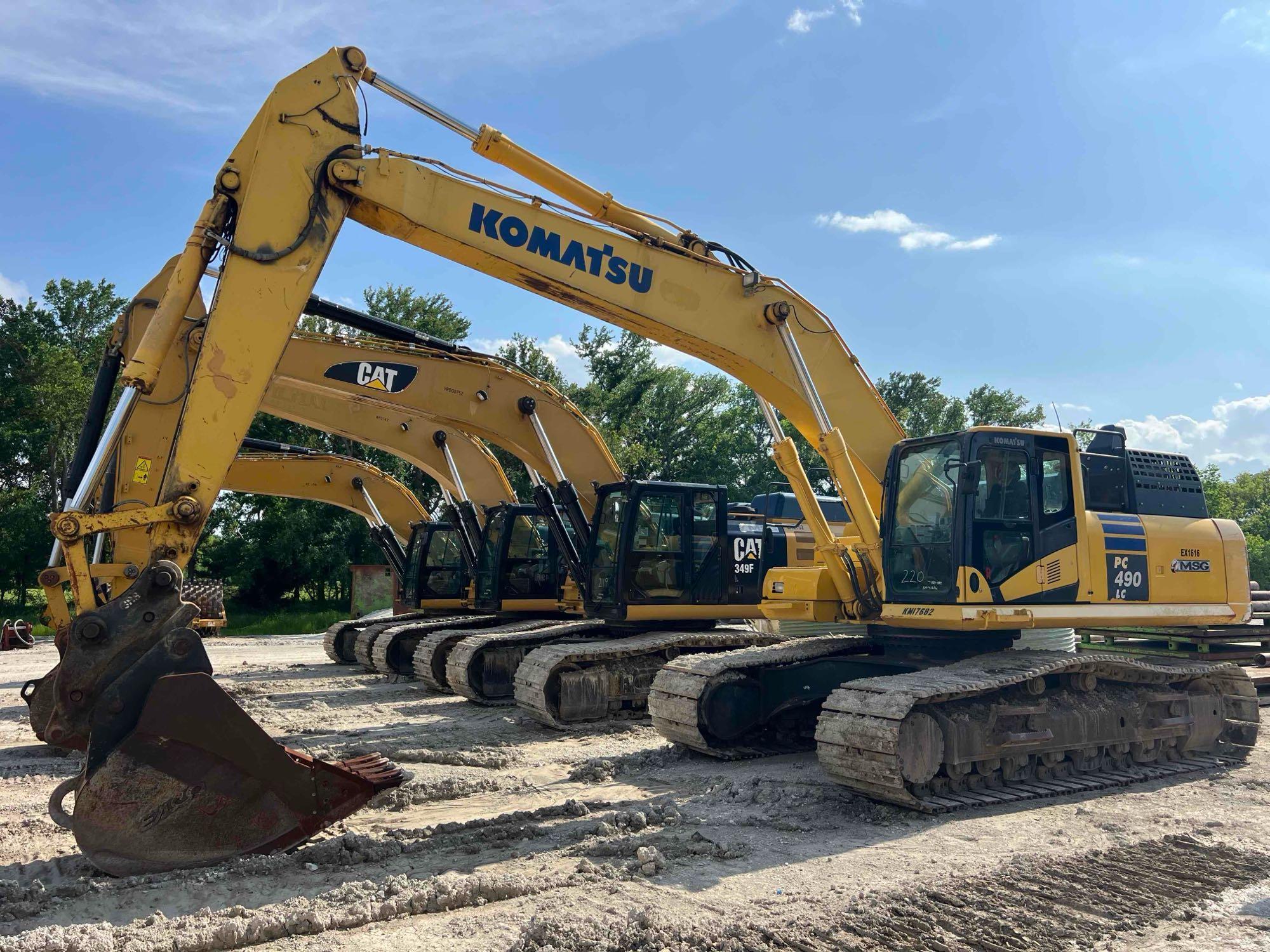 2017 KOMATSU PC490LC-11 HYDRAULIC EXCAVATOR SN:KMTPC251CHWA41616 powered by Komatsu SAA6D125E diesel