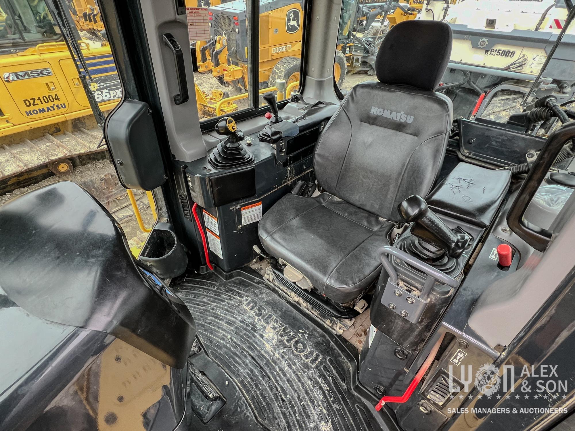 2018 KOMATSU D65PX-18 CRAWLER TRACTOR SN:91006 powered by Komatsu...SAA6D114E-6 diesel engine, 220hp